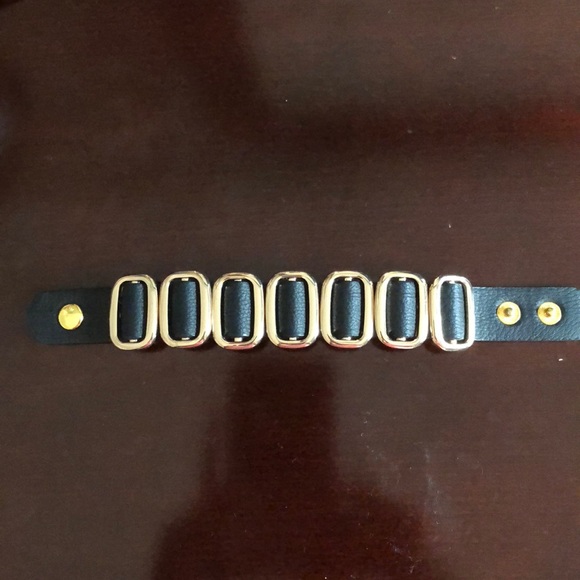 New York and Company Bracelet - Picture 2 of 7